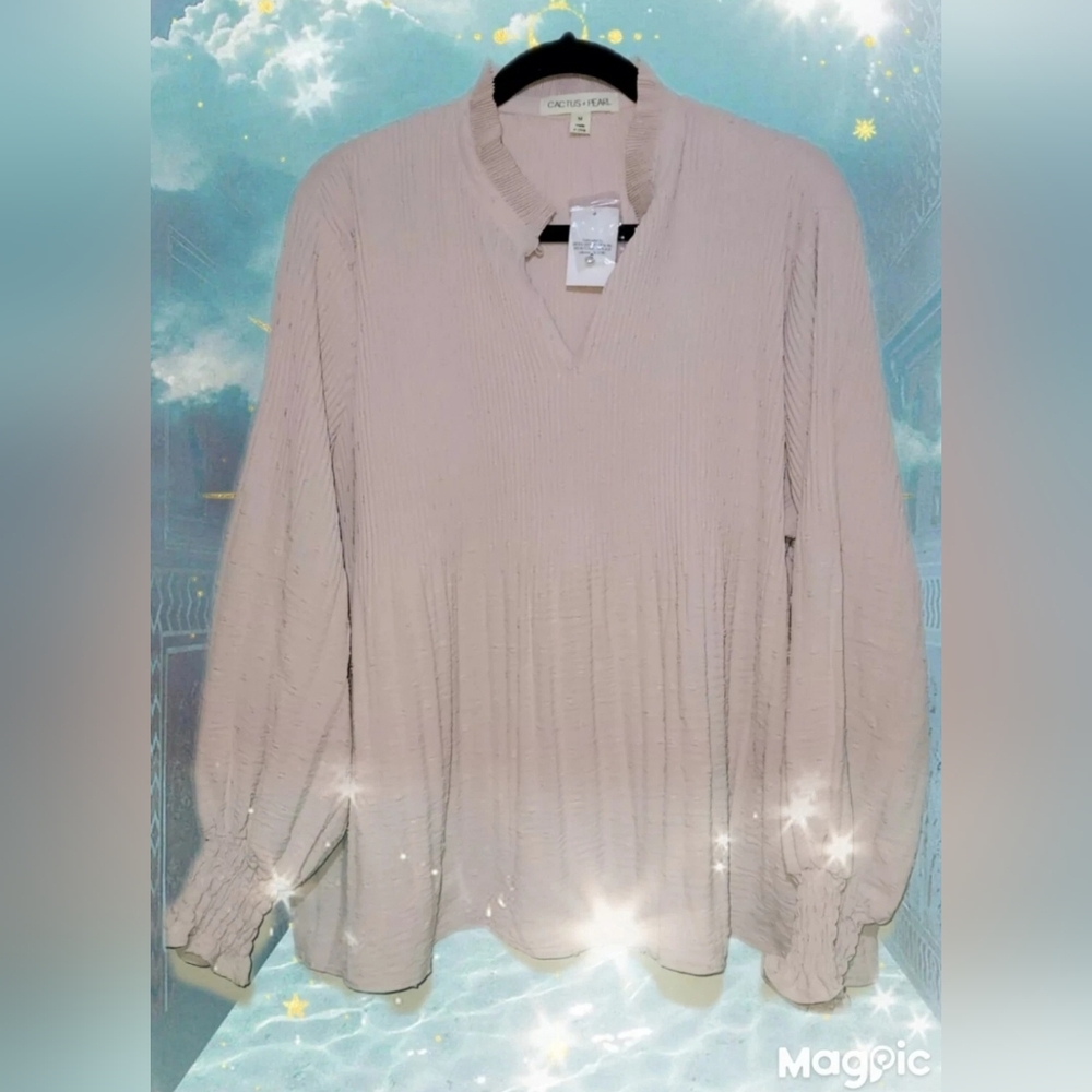 Cactus & Pearl Size Med Keyhole Pleated Pink Long Sleeve Elegant Flowy Blouse